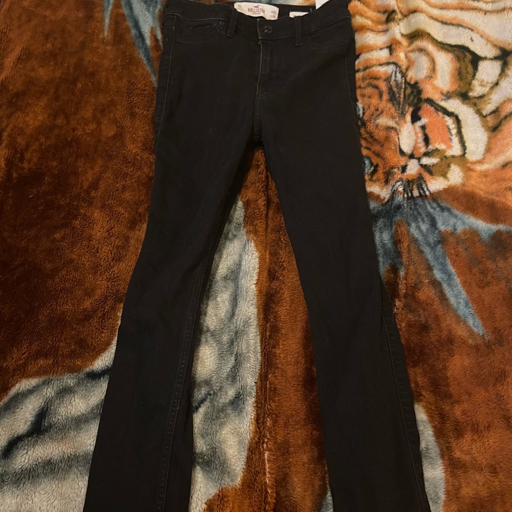 Black skinny jeans
